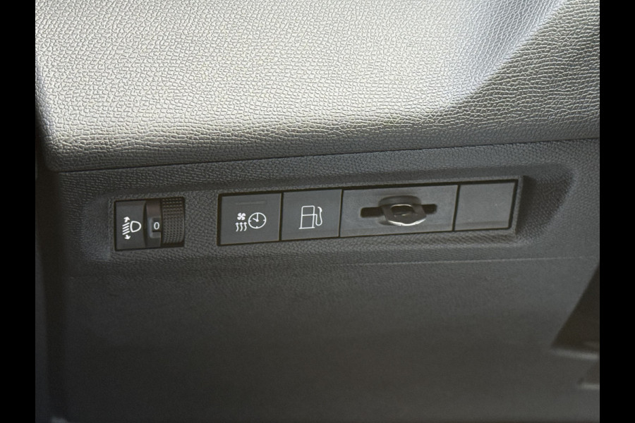 Peugeot 308 SW BWJ 11-2023 | 1.6 HYbrid 180 Allure Pack Bus. | TREKHAAK | LEDER/STOF | CAMERA | CARPLAY | NAVI | STOELVERW | CLIMA