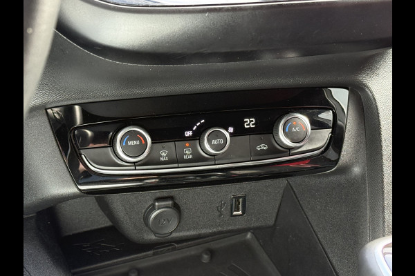 Opel Corsa BWJ 10-2020 | 1.2 101PK GS Line | TREKHAAK | CLIMA | CAMERA A | NAVI | SPORTSTOELEN | CARPLAY | PDC 2X |