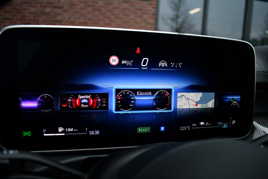 Mercedes-Benz C-Klasse Estate 300 e AMG Line Pano Trekh Distronic Night 360-cam