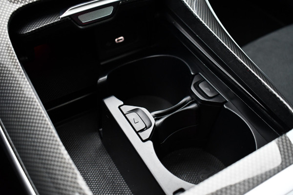 Mercedes-Benz C-Klasse Estate 300 e AMG Line Pano Trekh Distronic Night 360-cam