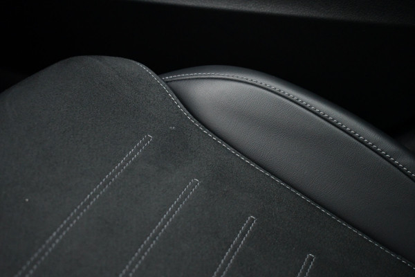 Mercedes-Benz C-Klasse Estate 300 e AMG Line Pano Trekh Distronic Night 360-cam