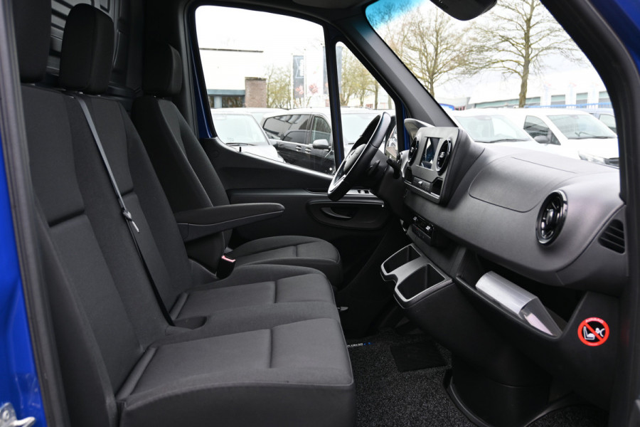 Mercedes-Benz Sprinter 315 CDI L2H2 RWD LED, Distronic, 360 Camera, Navigatie