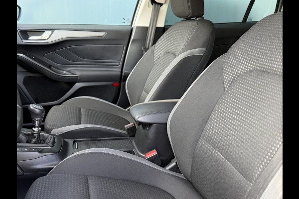 Ford FOCUS Wagon BWJ 2022 | 1.0T 126PK Hybrid Titanium | TREKHAAK | FULL LED | CLIMA | NAVI | PDC | CARPLAY | CRUISE | SPORTSTOELEN.