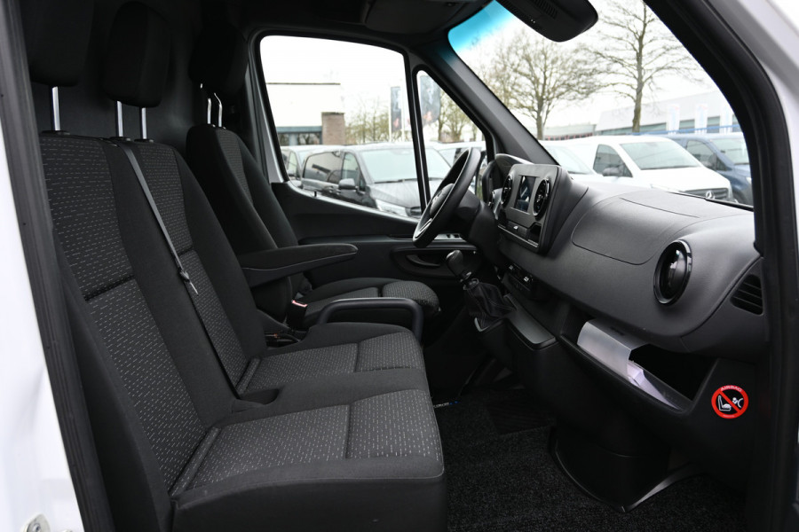 Mercedes-Benz Sprinter 317 CDI L2H1 RWD MBUX met navigatie en camera, Geveerde stoel, Brake assyst, Etc.