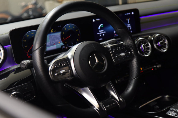 Mercedes-Benz A-Klasse 250 AMG EDITION PANO/BURM/STOELVER/360CAM/VOL