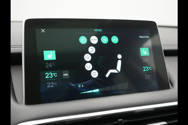 MG EHS 1.5 TGDI Luxury Plug In Hybrid 258pk PHEV | Panodak | Adaptive Cruise | 360 Camera | Lederen Sportstoelen Verwarmd | Sfeerverlichting | Keyless | Apple Carplay | Blis | Navigatie | Virtual | DAB |