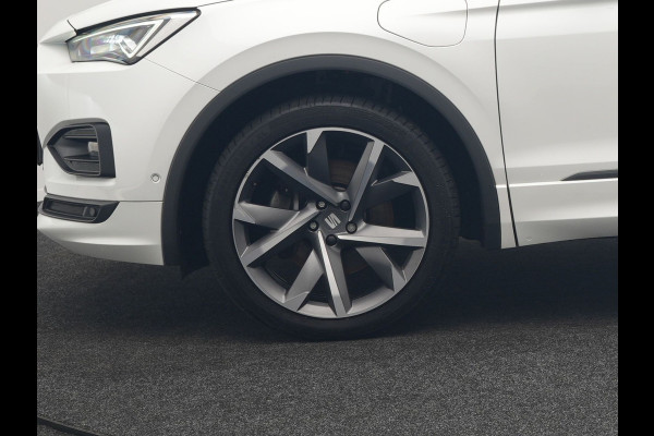 Seat Tarraco 1.4 TSI e-Hybrid FR Plug In Hybrid 245pk Dealer O.H. PHEV | Trekhaak Af Fabriek | Adaptive Cruise | 360 Camera | Alcantara Sportstoelen Memory & Verwarmd | Sfeerverlichting | Stuur Verwarmd | Keyless | Apple Carplay | Navigatie | DAB |
