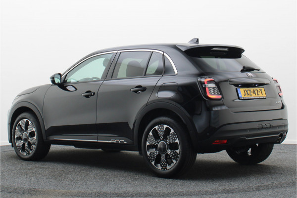 Fiat 600 1.2 Hybrid La Prima Leer, ACC, Keyless, Apple Carplay, Stoelverwarming, 18"