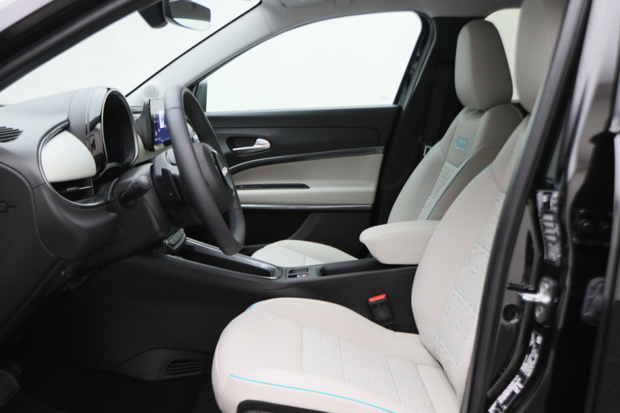 Fiat 600 1.2 Hybrid La Prima Leer, ACC, Keyless, Apple Carplay, Stoelverwarming, 18"