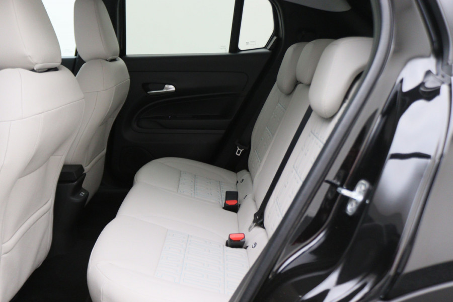 Fiat 600 1.2 Hybrid La Prima Leer, ACC, Keyless, Apple Carplay, Stoelverwarming, 18"