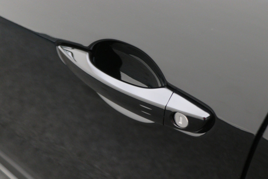 Fiat 600 1.2 Hybrid La Prima Leer, ACC, Keyless, Apple Carplay, Stoelverwarming, 18"