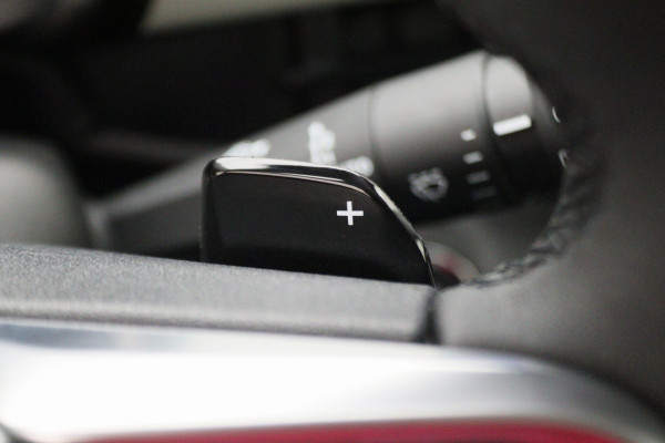 Fiat 600 1.2 Hybrid La Prima Leer, ACC, Keyless, Apple Carplay, Stoelverwarming, 18"