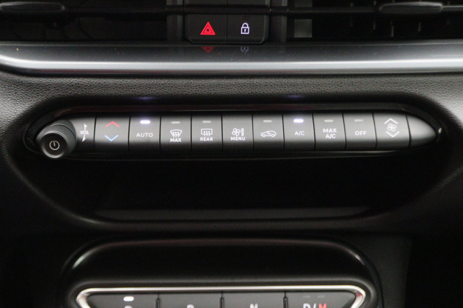 Fiat 600 1.2 Hybrid La Prima Leer, ACC, Keyless, Apple Carplay, Stoelverwarming, 18"