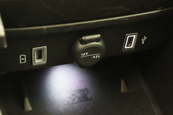 Fiat 600 1.2 Hybrid La Prima Leer, ACC, Keyless, Apple Carplay, Stoelverwarming, 18"