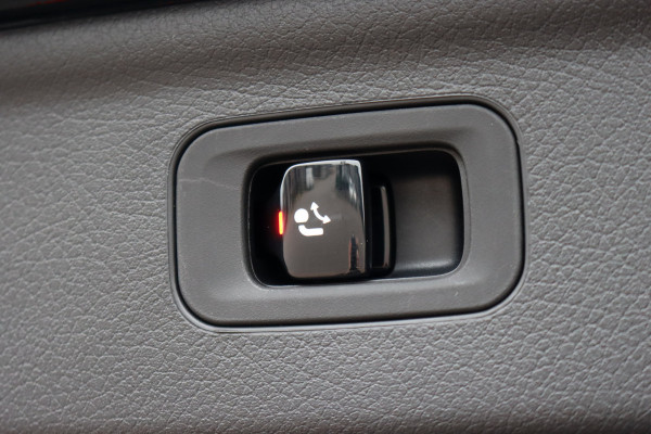 Mercedes-Benz EQE SUV 350+ AMG Line 96 kWh | Airmatic | Hyperscreen | Achterasbesturing | Distronic+ | Massage | Trekhaak | Burmester | HUD | Stoelventilatie | Verwarmd Stuurwiel | Digital Light | Leder | 22kW |