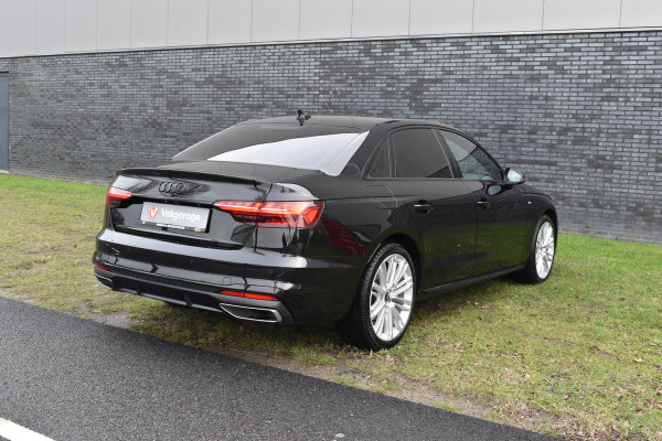 Audi A4 Limousine 35 TFSI S-line 2.0 Mild Hybrid S-line black edition Automaat Leder interieur