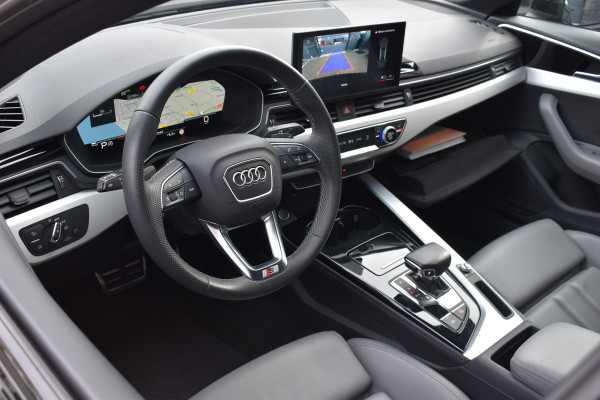 Audi A4 Limousine 35 TFSI S-line 2.0 Mild Hybrid S-line black edition Automaat Leder interieur