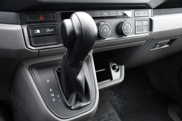 Volkswagen Crafter 30 2.0 TDI L3H3 PB Edition Camera, Carplay, Stoelverwarming, Sensoren, 140pk, Automaat, multimedia, Uniek!