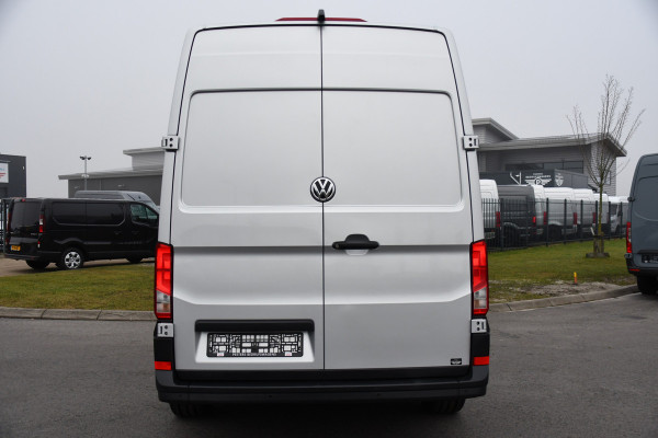 Volkswagen Crafter 30 2.0 TDI L3H3 PB Edition Camera, Carplay, Stoelverwarming, Sensoren, 140pk, Automaat, multimedia, Uniek!