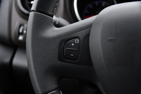 Fiat Talento 2.0 MultiJet L2H1 DC Irmscher Black Edition Camera, Cruise, Carplay, Leder, 170pk, Automaat, 2 x Schuifdeur, Trekhaak, Uniek!