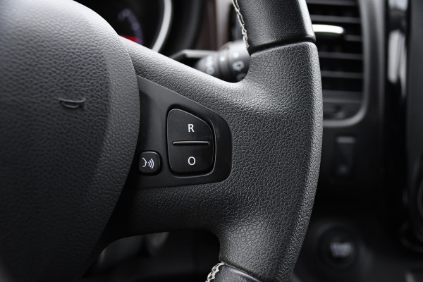 Fiat Talento 2.0 MultiJet L2H1 DC Irmscher Black Edition Camera, Cruise, Carplay, Leder, 170pk, Automaat, 2 x Schuifdeur, Trekhaak, Uniek!