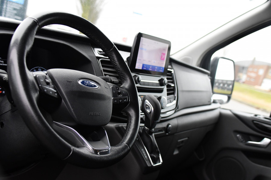 Ford Transit Custom 300 2.0 TDCI L2H1 DC Limited Black Edition Camera, Cruise, Carplay, Stoelverwarming, 170pk, 2 x Schuifdeur, Automaat, Uniek!