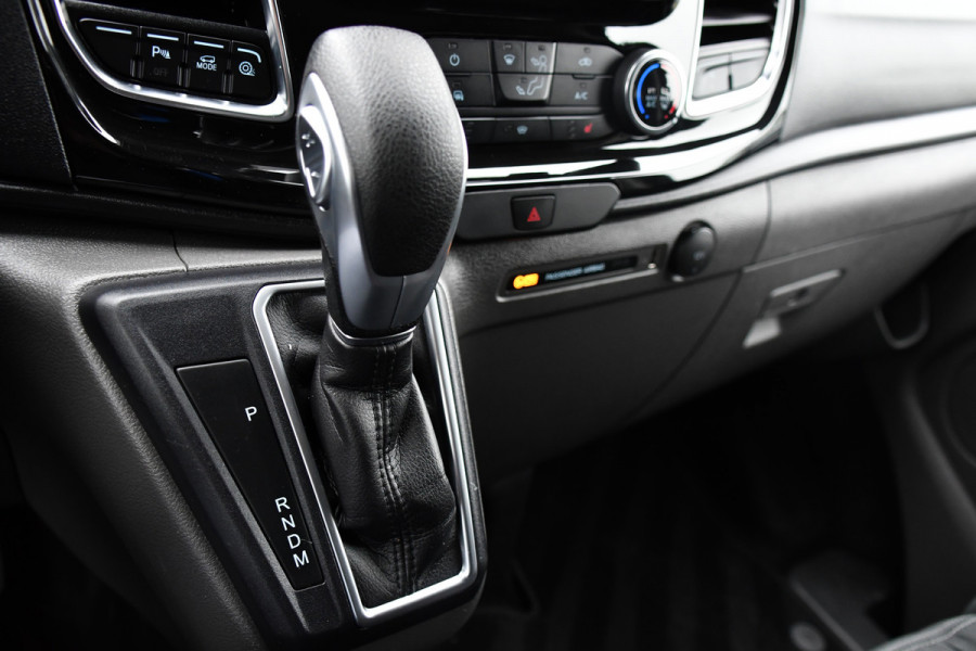 Ford Transit Custom 300 2.0 TDCI L2H1 Limited DC Black Edition Camera, Cruise, Carplay, 170pk, 2 x Schuifdeur, Stoelverwarming, Automaat, Sensoren, Uniek!