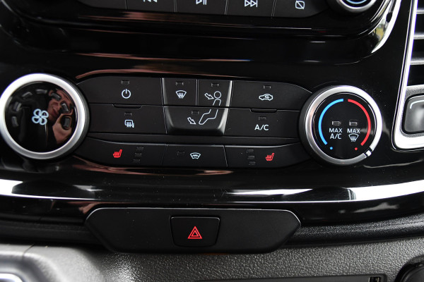 Ford Transit Custom 300 2.0 TDCI L2H1 Limited DC Black Edition Camera, Cruise, Carplay, 170pk, 2 x Schuifdeur, Stoelverwarming, Automaat, Sensoren, Uniek!