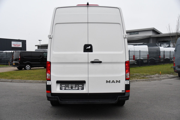 MAN TGE 3.140 35 2.0 L3H3 PB Edition Camera, Cruise, Carplay, 140pk, Automaat, Stoelverwarming, NAVI, Multimedia, Uniek!