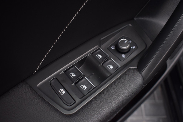 Volkswagen Tiguan 2.0 TDI 200pk DSG 4-Motion R-line | Grijs kenteken |