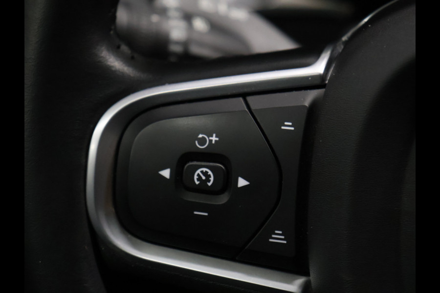 Volvo XC60 2.0 T6 Plug-in hybrid AWD Inscription [SCHUIFKANTELDAK, APPLE CARPLAY, ANDROID, CAMERA, ADAPTIVE CRUISE, CLIMATE, NIEUWSTAAT]