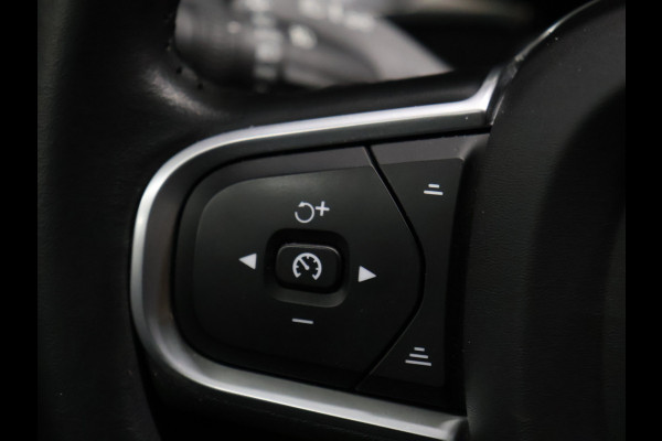 Volvo XC60 2.0 T6 Plug-in hybrid AWD Inscription [SCHUIFKANTELDAK, APPLE CARPLAY, ANDROID, CAMERA, ADAPTIVE CRUISE, CLIMATE, NIEUWSTAAT]