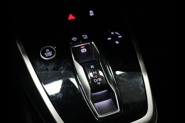 Audi Q4 e-tron 40 Advanced edition 77 kWh [APPLE CARPLAY, ANDROID, ADAPTIVE CRUISE, CAMERA, STOELVERWARMING, PDC V+A, VOL LEDER, CLIMATE, NIEUWSTAAT]