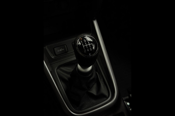 Suzuki Vitara 1.4 Boosterjet Style Smart Hybrid CarPlay