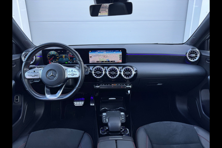 Mercedes-Benz A-Klasse 250 e AMG 45s Pano/Sfeer/AppleCar/Camera