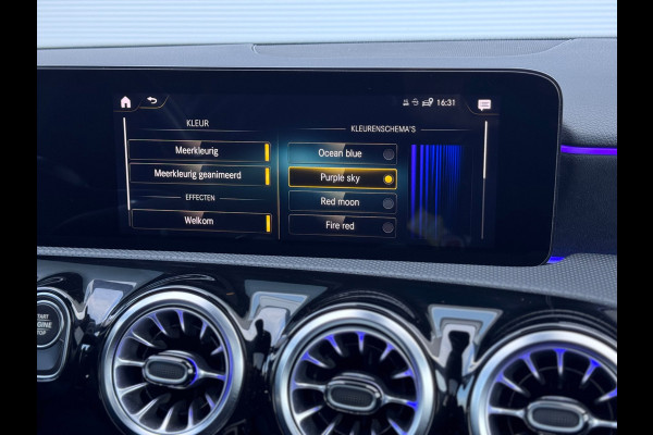 Mercedes-Benz A-Klasse 250 e AMG 45s Pano/Sfeer/AppleCar/Camera