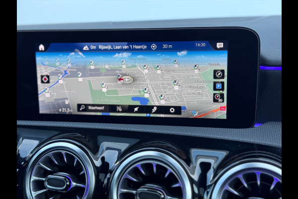 Mercedes-Benz A-Klasse 250 e AMG 45s Pano/Sfeer/AppleCar/Camera