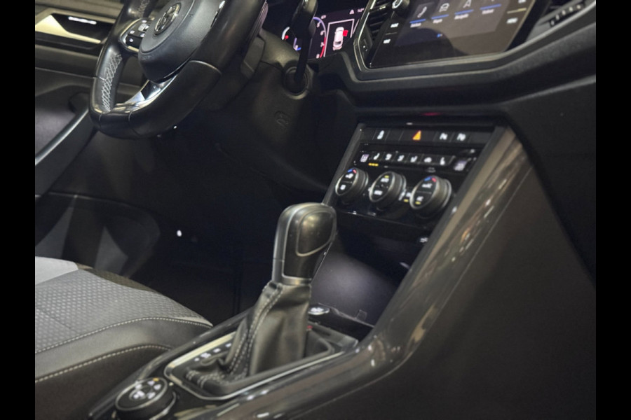 Volkswagen T-Roc 2.0 TSI 4Motion R-line | PANO | VIRTUAL | BEATS | VOL!