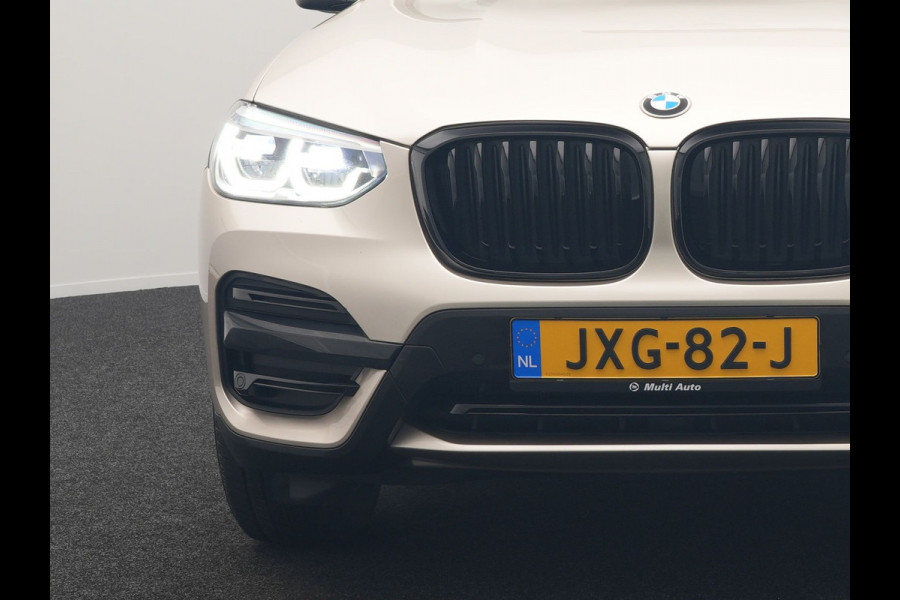 BMW X3 xDrive30e High Executive Plug In Hybrid 293pk PHEV | Panodak | Head Up | Camera | Lederen Sportstoelen & Stuur Verwarmd | Sfeerverlichting | Adaptive LED | Hifi Audio | Blis | Keyless | Navigatie | DAB |