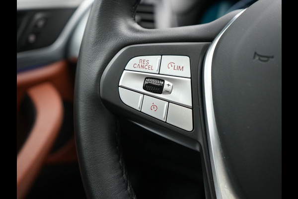 BMW X3 xDrive30e High Executive Plug In Hybrid 293pk PHEV | Panodak | Head Up | Camera | Lederen Sportstoelen & Stuur Verwarmd | Sfeerverlichting | Adaptive LED | Hifi Audio | Blis | Keyless | Navigatie | DAB |