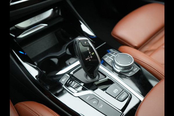 BMW X3 xDrive30e High Executive Plug In Hybrid 293pk PHEV | Panodak | Head Up | Camera | Lederen Sportstoelen & Stuur Verwarmd | Sfeerverlichting | Adaptive LED | Hifi Audio | Blis | Keyless | Navigatie | DAB |