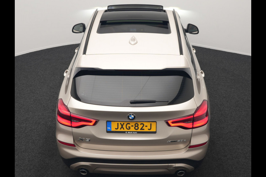 BMW X3 xDrive30e High Executive Plug In Hybrid 293pk PHEV | Panodak | Head Up | Camera | Lederen Sportstoelen & Stuur Verwarmd | Sfeerverlichting | Adaptive LED | Hifi Audio | Blis | Keyless | Navigatie | DAB |