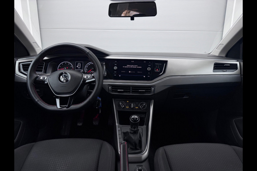 Volkswagen Polo 1.0 TSI Highline AppleCarplay/Stoelverwarming