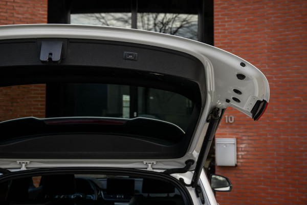 Audi Q5 50 TFSI e S-Line Competition 299pk Luchtvering BTW