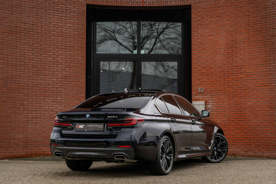 BMW 5 Serie 545e xDrive 394pk M-Sport CoPilot Laser 15.333km !