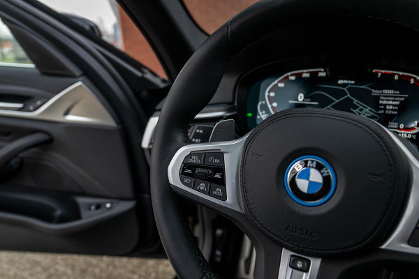 BMW 5 Serie 545e xDrive 394pk M-Sport CoPilot Laser 15.333km !