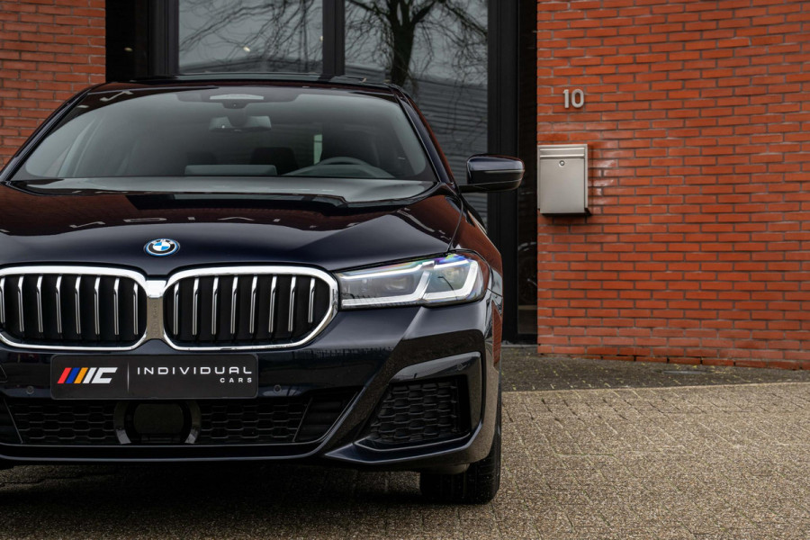 BMW 5 Serie 545e xDrive 394pk M-Sport CoPilot Laser 15.333km !
