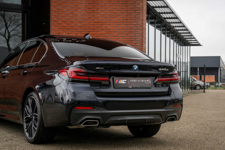 BMW 5 Serie 545e xDrive 394pk M-Sport CoPilot Laser 15.333km !