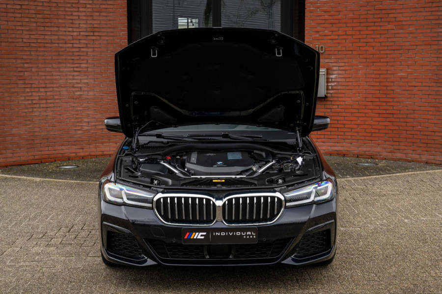 BMW 5 Serie 545e xDrive 394pk M-Sport CoPilot Laser 15.333km !