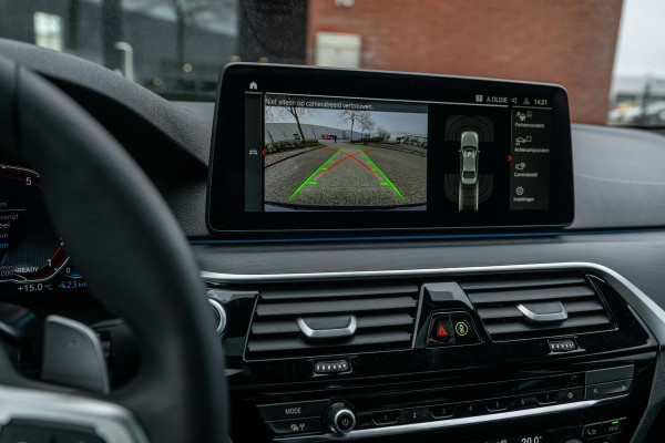 BMW 5 Serie 545e xDrive 394pk M-Sport CoPilot Laser 15.333km !